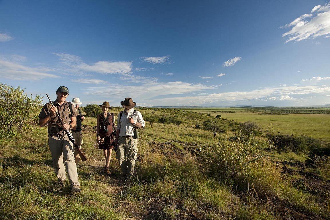 walking safari in mara